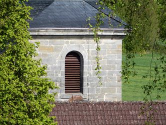 Kirche Alladorf, Schallladen aus Lärche