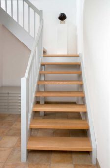 Podesttreppe, Stufen aus Buche geölt