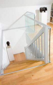 Treppengeländer mit Sprossen, Schutzgeländer mit Sicherheitsglas