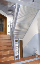Treppenhausausbau mit Wellblech