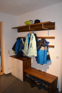 Garderobe in weiß und Eiche gelaugt
