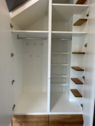 Treppenschrank